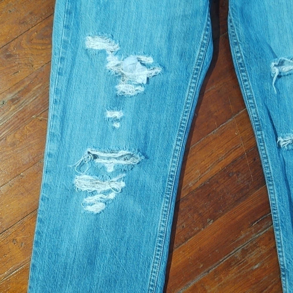 Levi's 514 Distressed Light Wash Mom Jeans W33 L32 - Picture 4 of 15